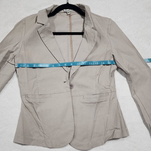 NWOT Papaya Open Front Stetchy Fitted Blazer Size Lg Juniors Beige Button Career - Picture 3 of 6